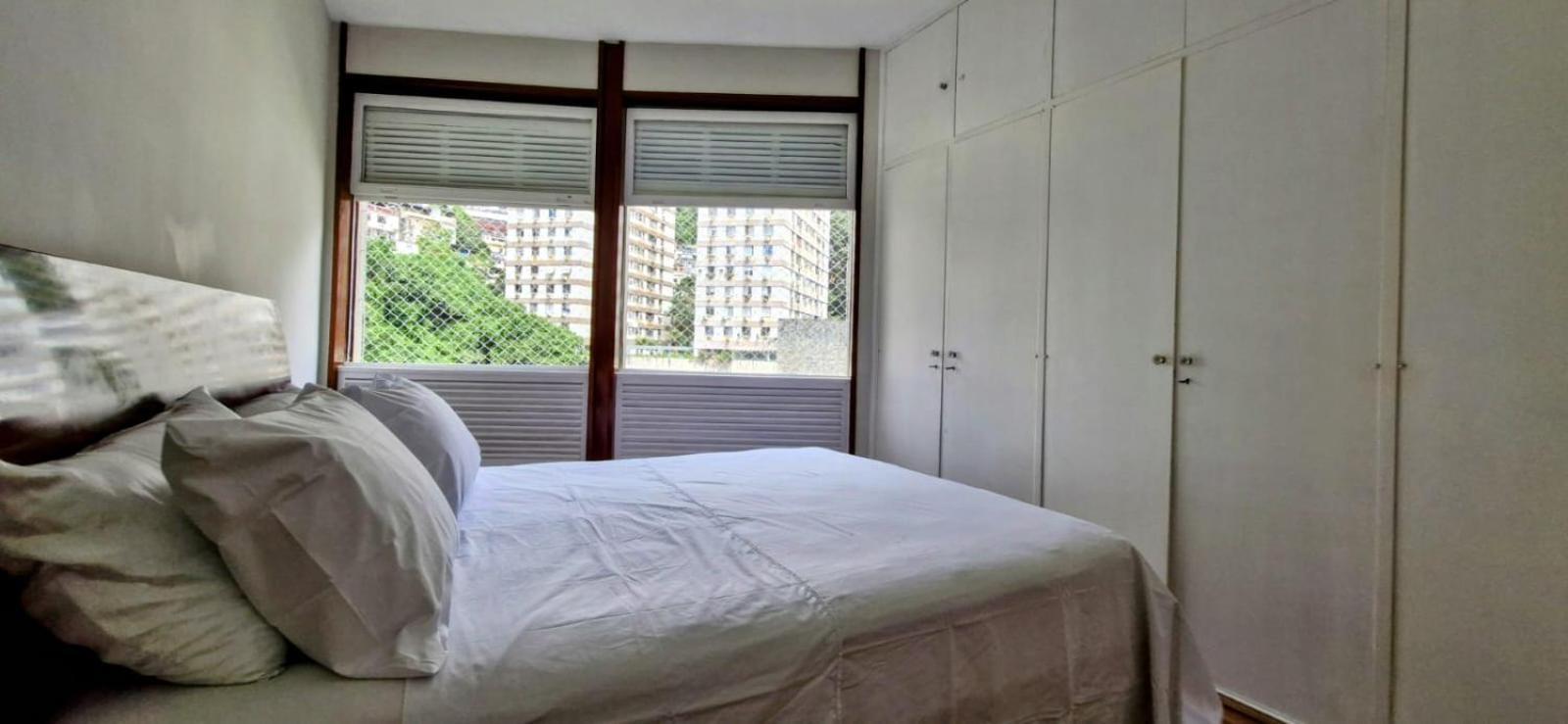 Apartamento Rua Santa Clara Andar Alto Vista Livre Com Garagem Rio de Janeiro